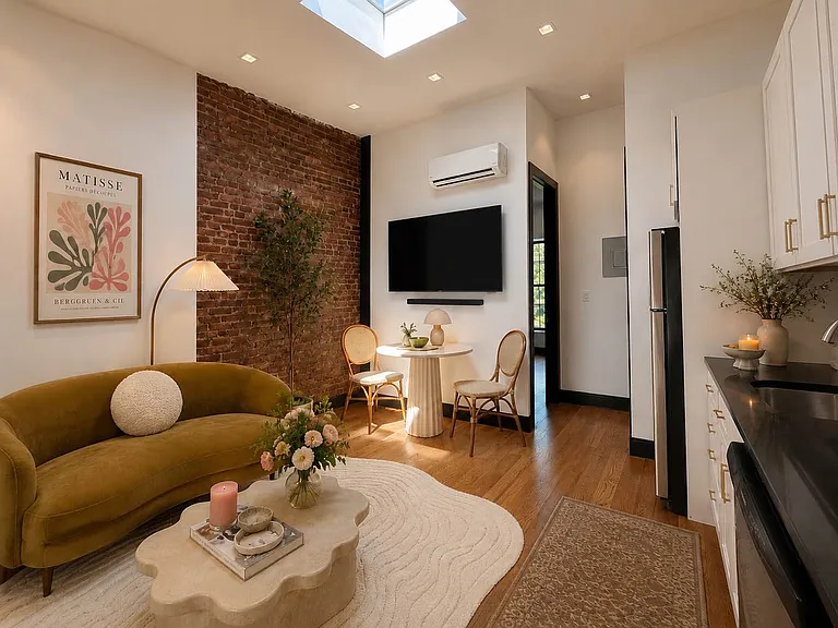 753 Putnam Ave #4 — Photo 13