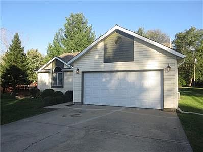 2nd image of 1654 N Sommer Ln