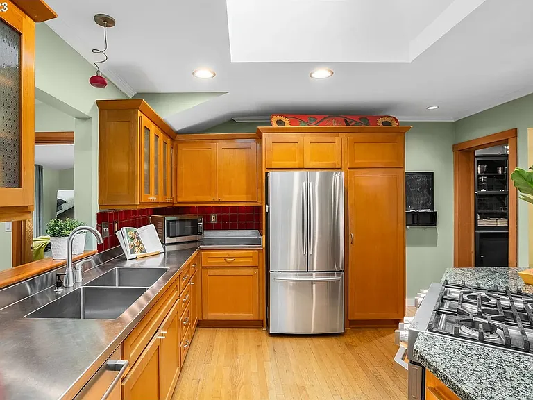 3030 NW Cornell Rd — Photo 8