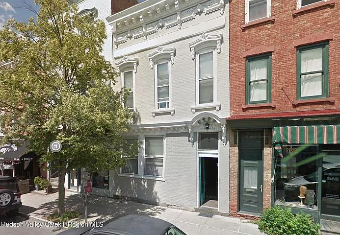 346 Warren St #2