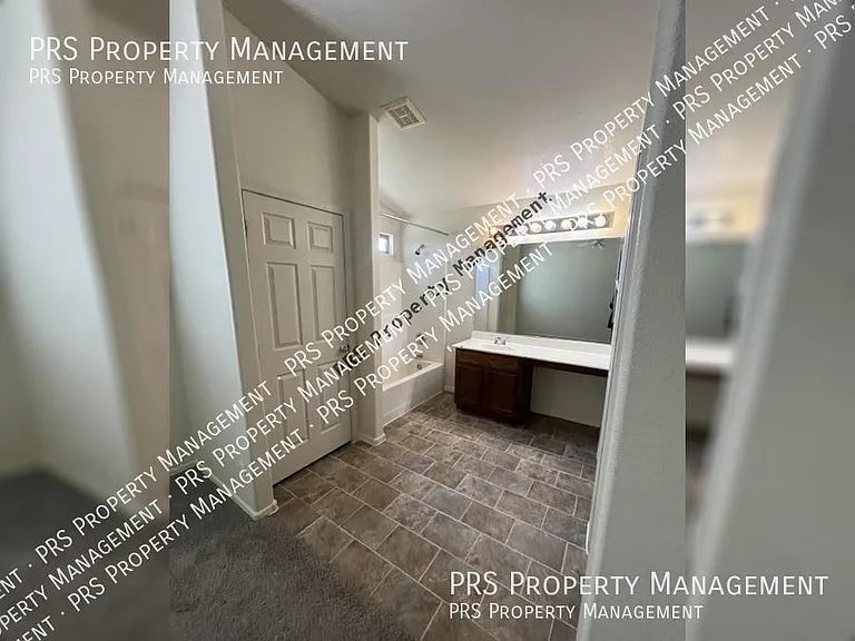 2657 S Keene — Photo 10