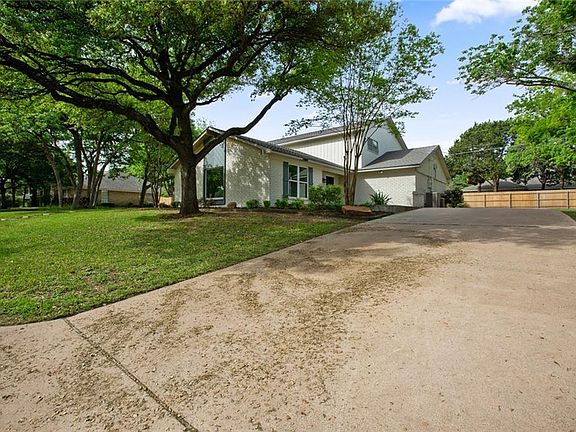 3rd image of 10021 Burgundy Ln