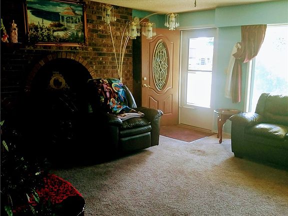 2nd image of 3530 Almira Dr