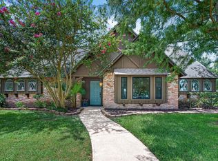 4114 Willow Hill Dr, Seabrook, TX 77586