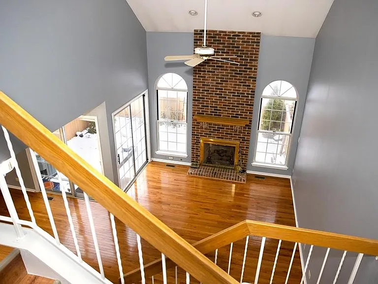 53 Stevens Dr — Photo 8