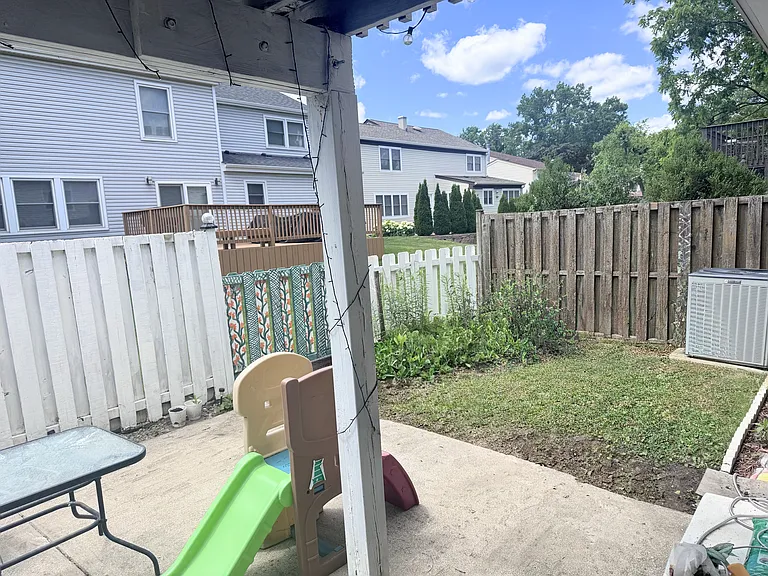 926 Burgess Cir — Photo 26