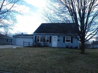 412 Prescott Rd, Valparaiso, IN 46385