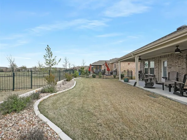 2082 Bentwater Ln, Frisco, TX 75034