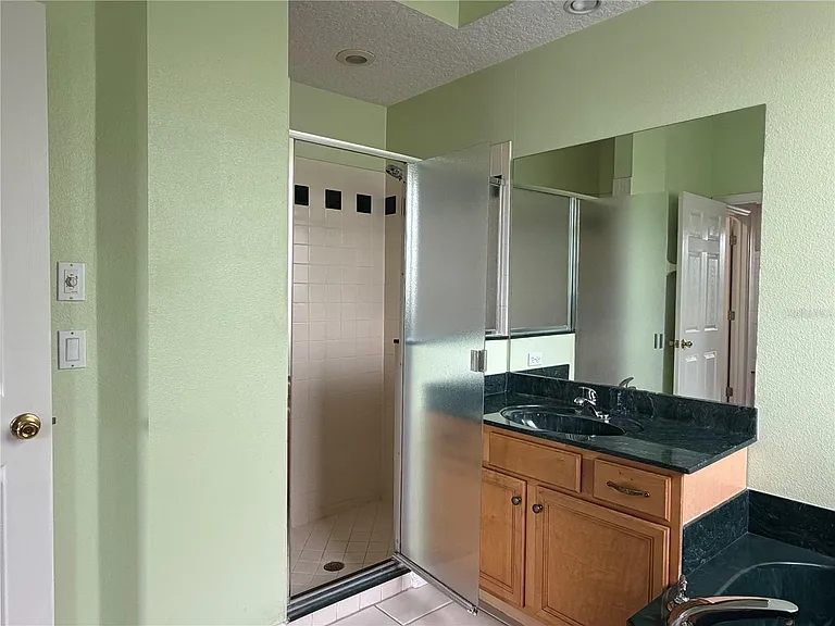 10237 Facet Ct — Photo 26