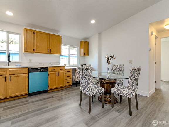 5th image of 23408 41 St Avenue Ct E #2