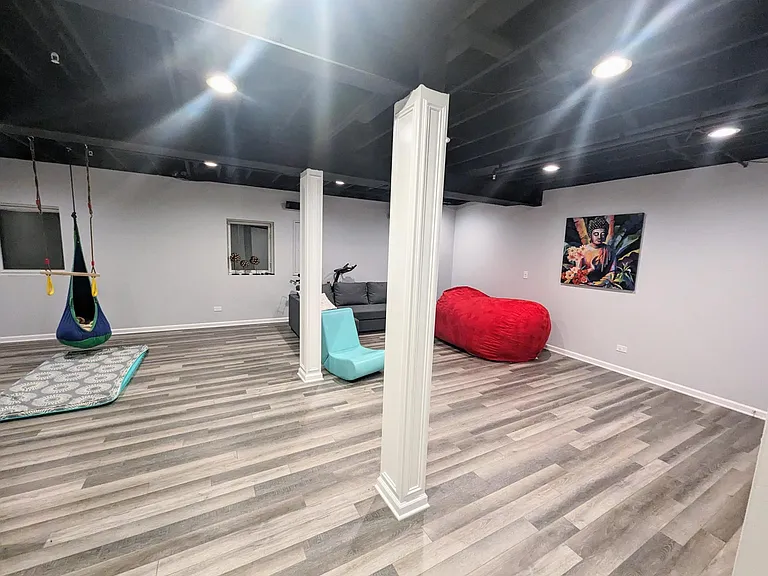 394 E Tall Oaks Ln — Photo 18