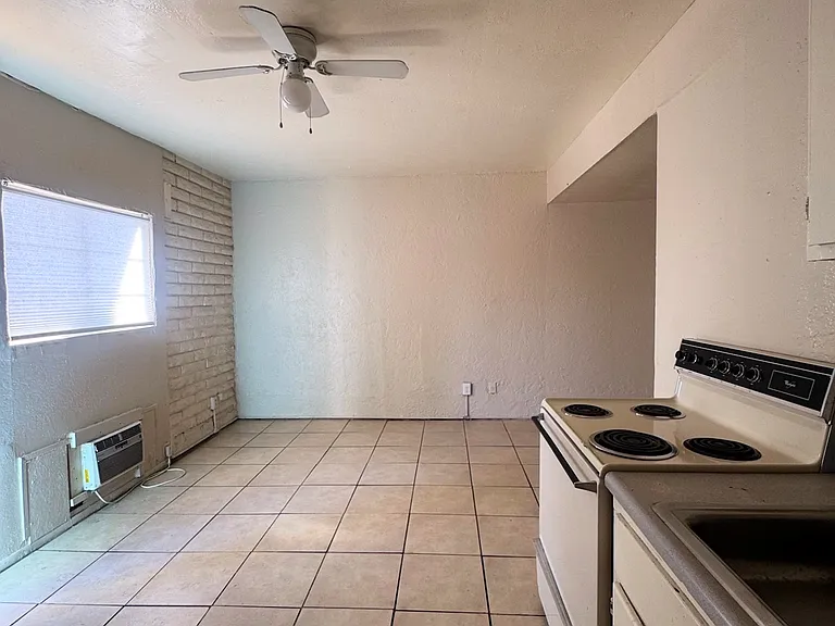 The Cypress Point Apartments — Photo 10
