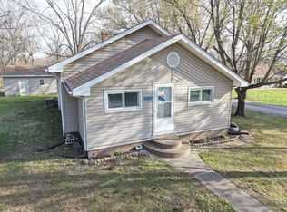 6217 Washington St, Mulkeytown, IL 62865