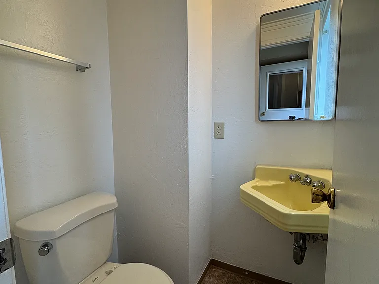 1674 Stewart Ave — Photo 5