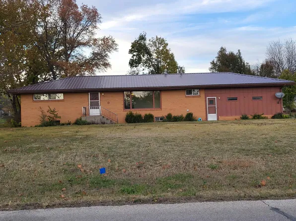 500 W 13th St, Eureka, KS 67045