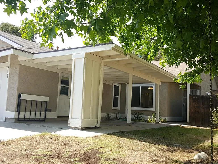 4875 Colony Dr — Photo 5