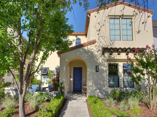 3193 Crocker Dr, Sacramento, CA 95818