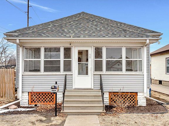 2nd image of 2834 Avenue F