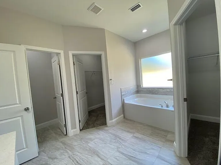 422 Little John Rd — Photo 19