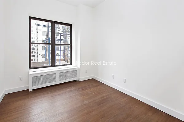 Rented by Mirador Real Estate | media 21