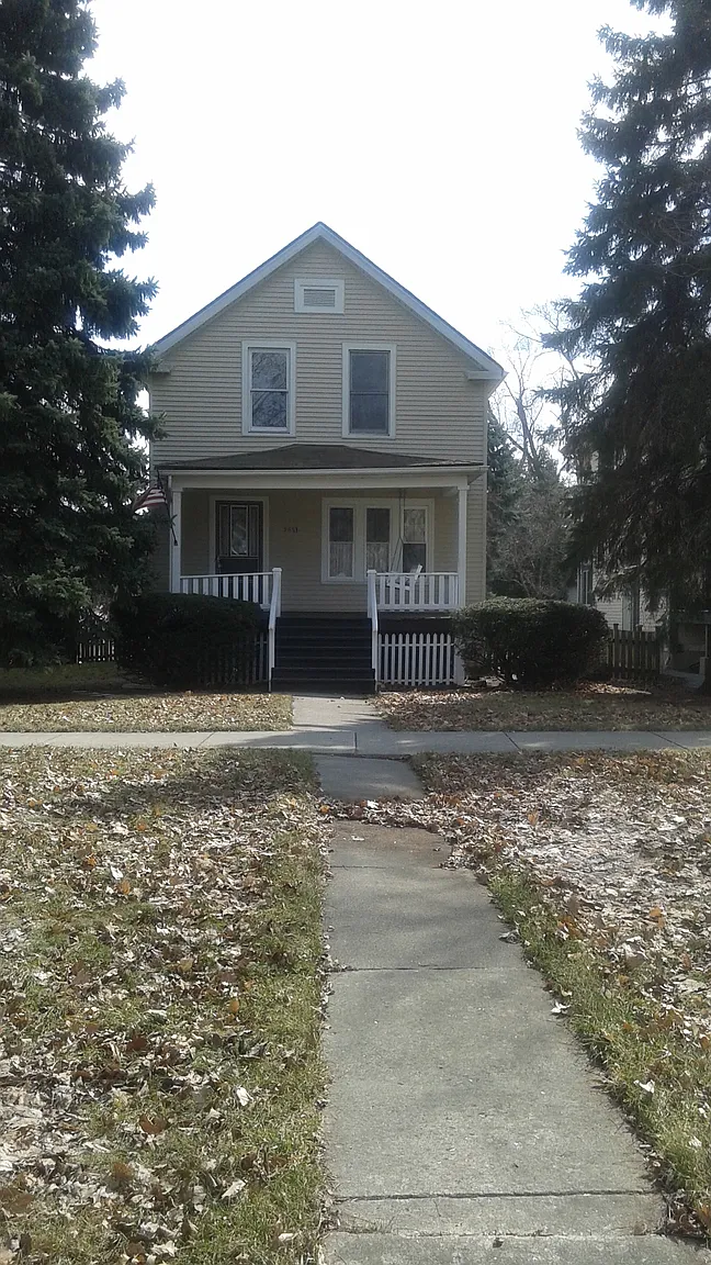 5673 N New Hampshire Ave photo 1
