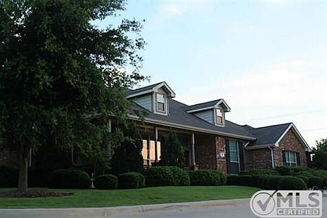 3rd image of 101 Starlight Ln