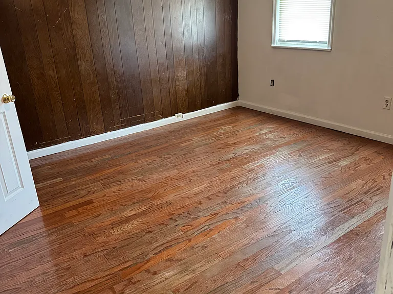 228 Locust St — Photo 8