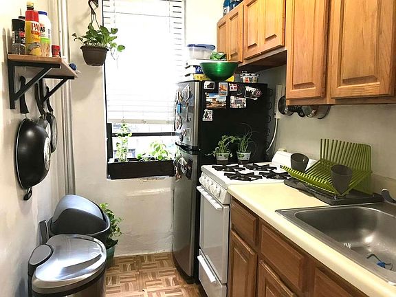 5th image of 25-32 35th St #1A
