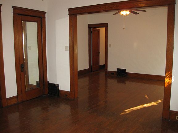 3rd image of 1499 Coutant Ave