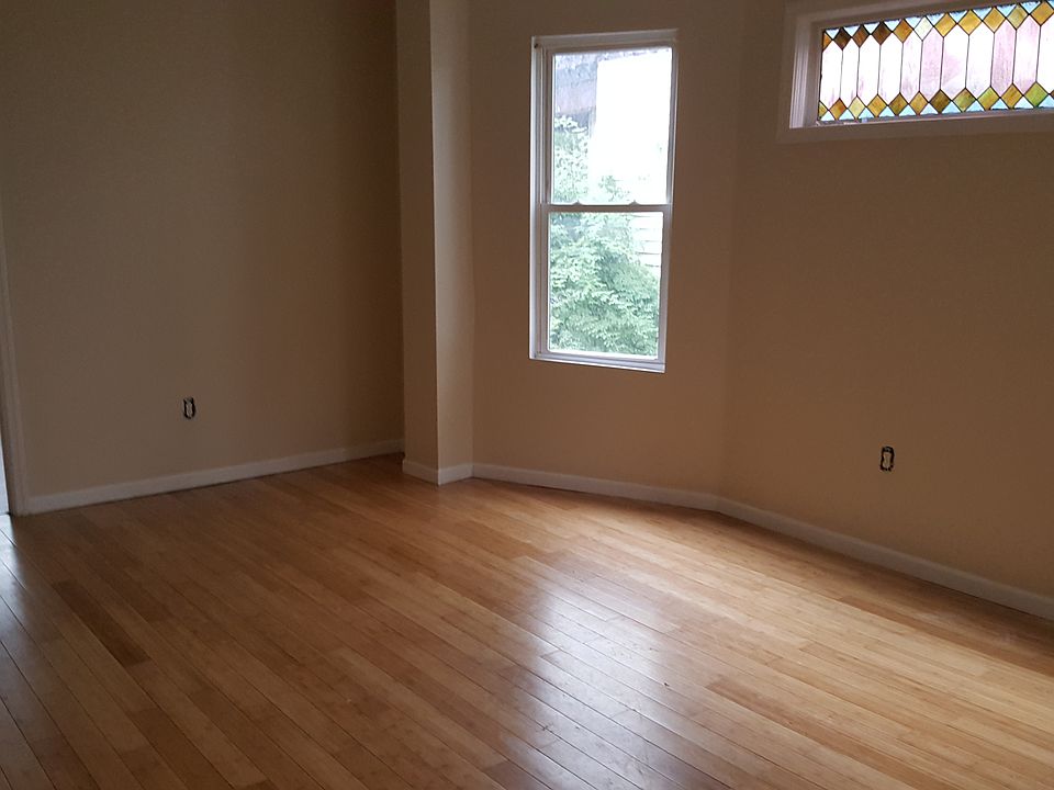 1st image of 39 Treacy Avenue # First Floor
