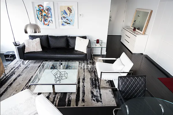 Rented by NOVO | media 69
