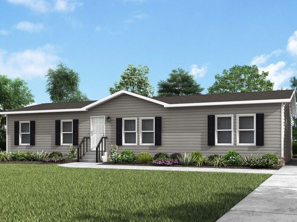122 Hollys Eddy Ln, Rosenberg, TX 77471