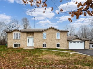 3826 Stage Coach Rd, South Frontenac, ON K0H 2T0