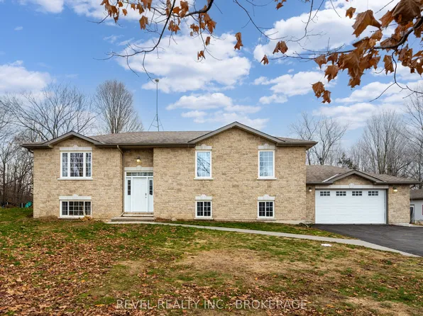 3826 Stage Coach Rd, South Frontenac, ON K0H 2T0