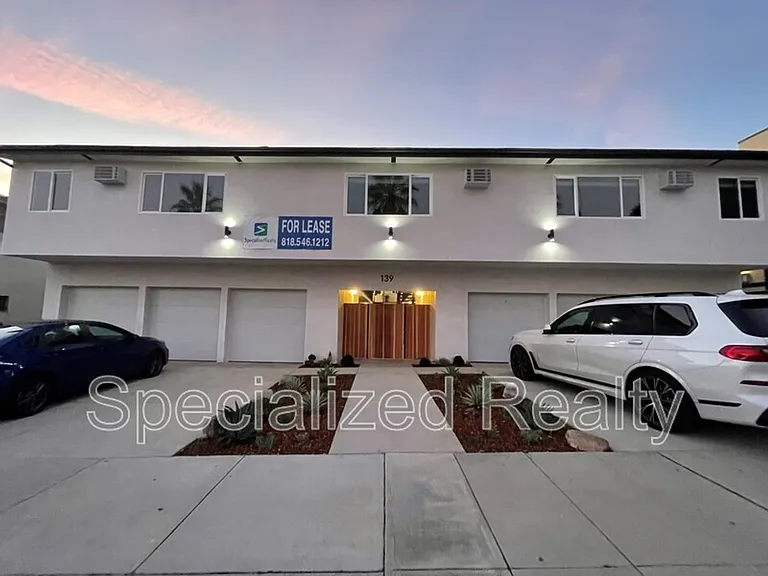 139 N Belmont St — Photo 1