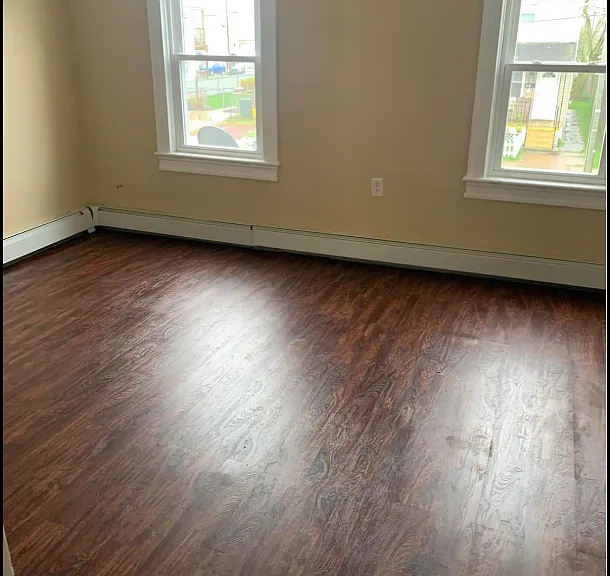 382 E Grove St — Photo 10