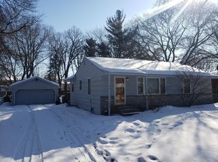 7729 Groveland Rd, Mounds View, MN 55112