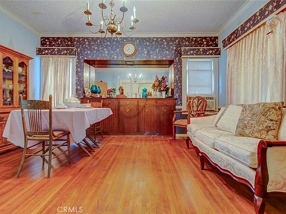 4th image of 306 S Birch St