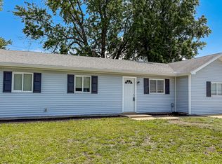 1516 N Mattis Ave, Champaign, IL 61821