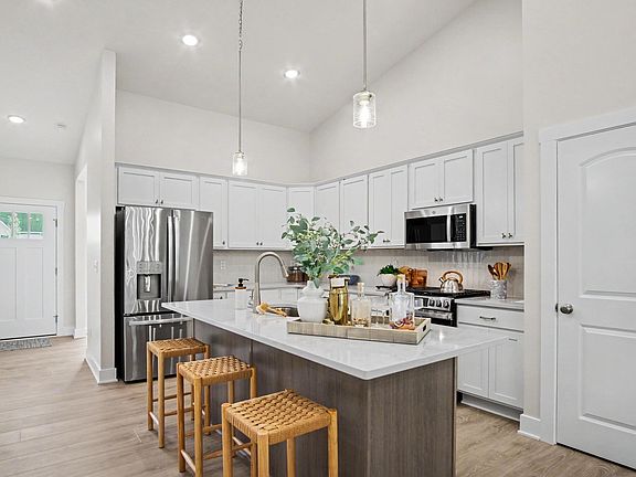 3rd image of 2877 E Cobblestone Ct SE