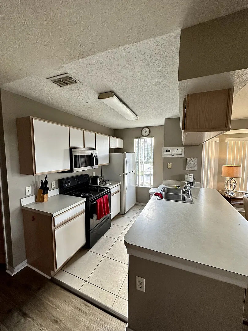 Villas of Island 3BR Condo Resort near Disney — Photo 4
