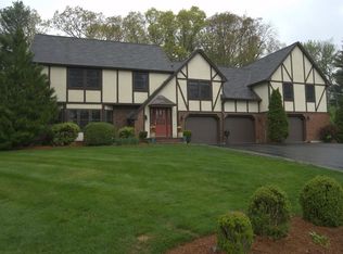 23 Lowe Cir, Framingham, MA 01701