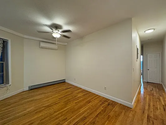 Rented by Pear NYC LLC | media 8