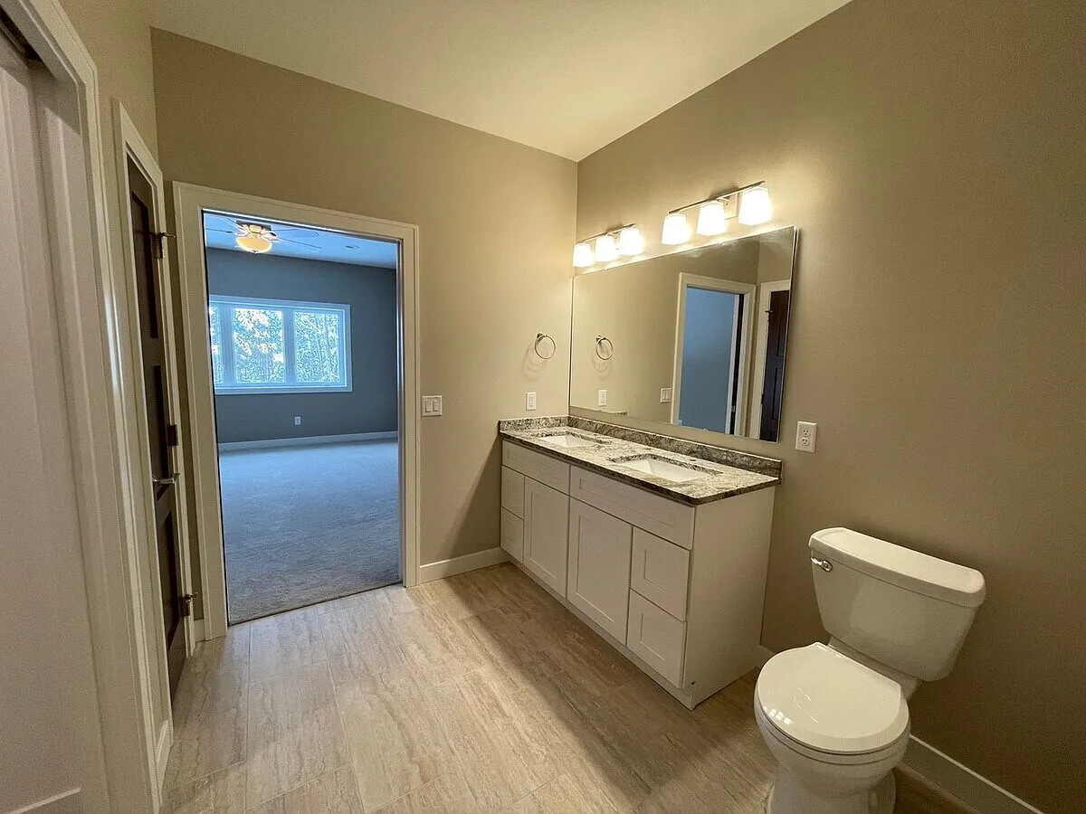 3 bed, 1750 sqft, $3,200 — Photo 4