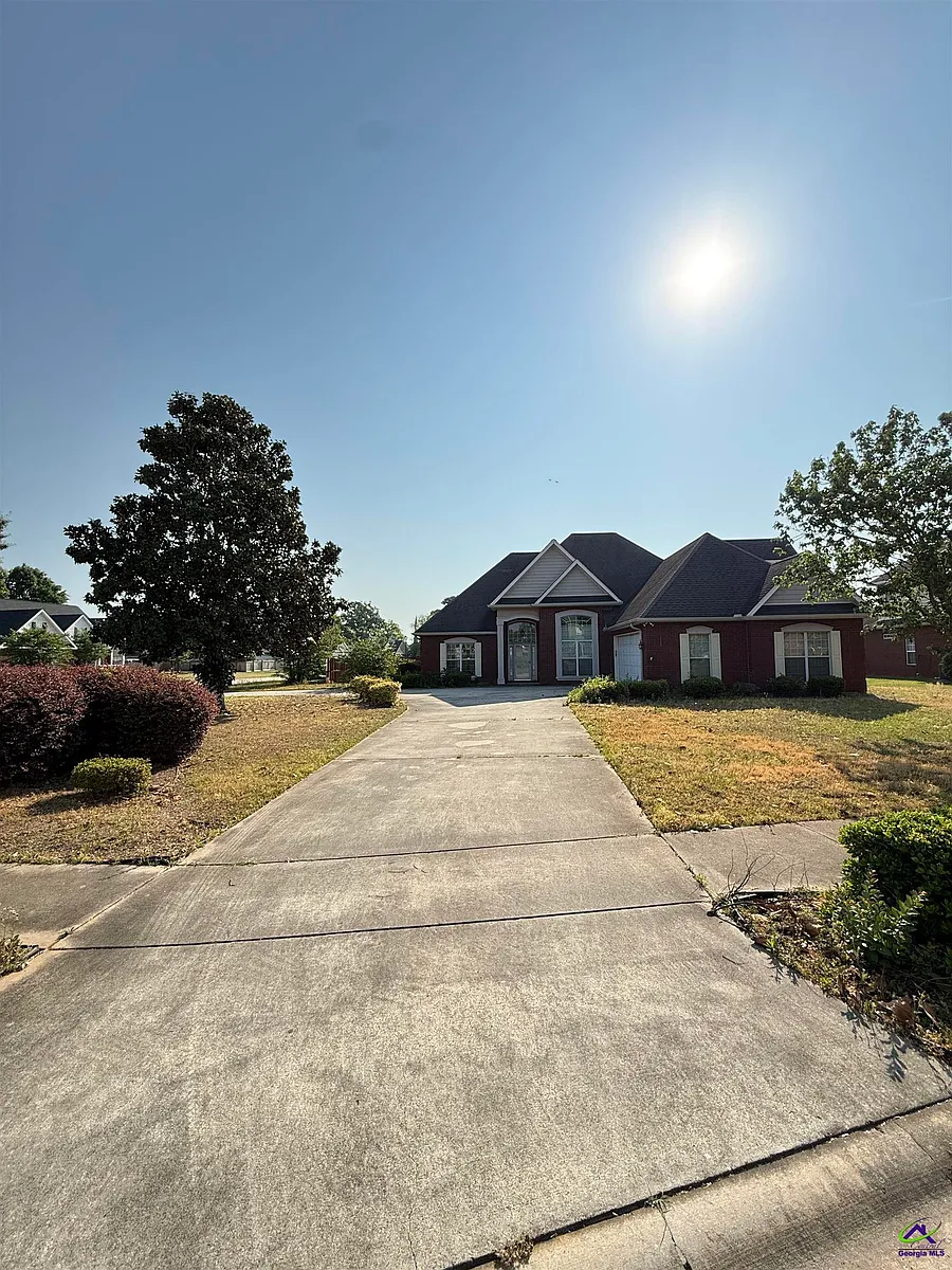 Building Photo - 136 Roseine Dr
