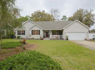 102 Hidden Lakes Dr, Brunswick, GA 31525