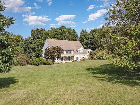 2nd image of 209 Christopher Rd