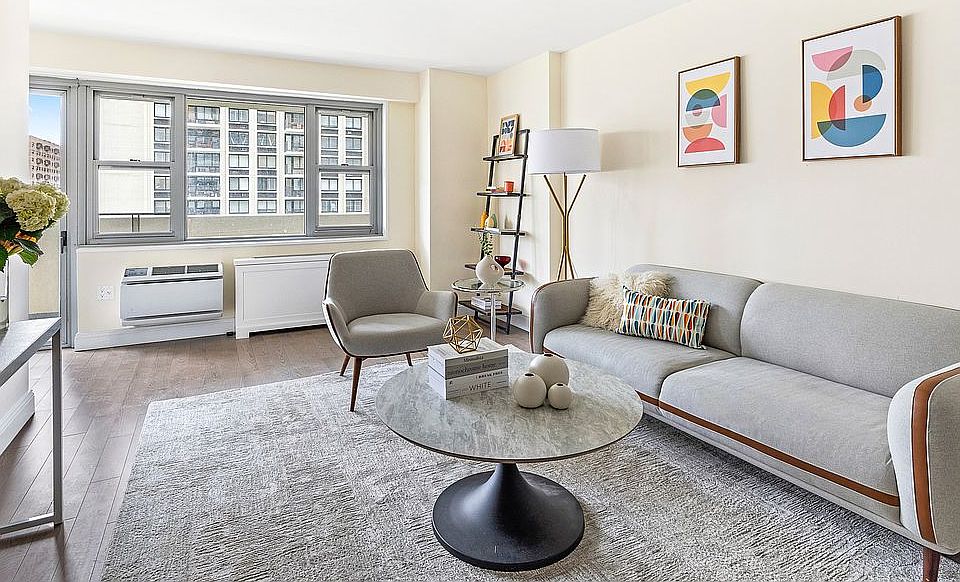 1st image of 100 W 93rd St APT 11J