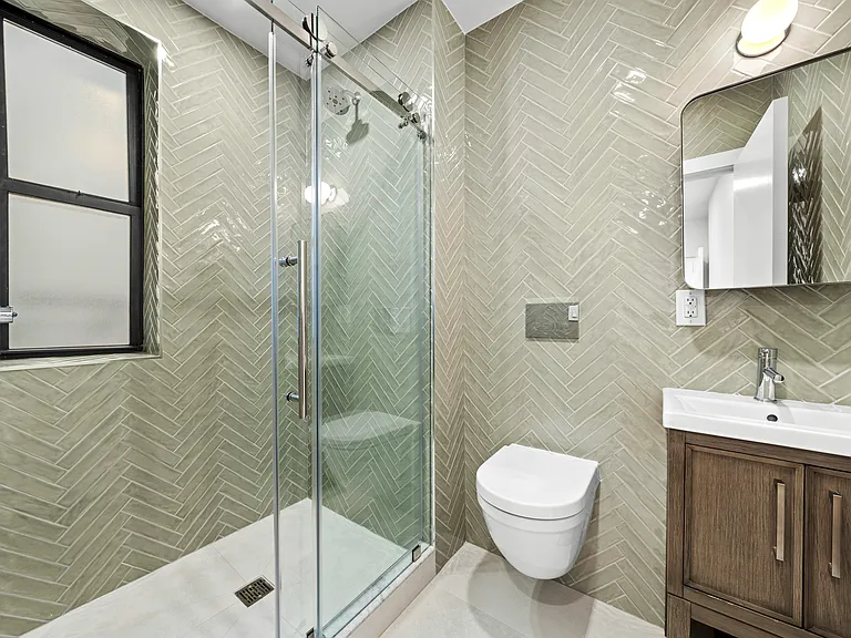 98 Thompson St #8 — Photo 9