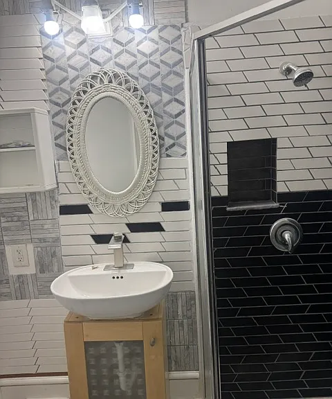 2717 Girard Ave S #101 — Photo 38
